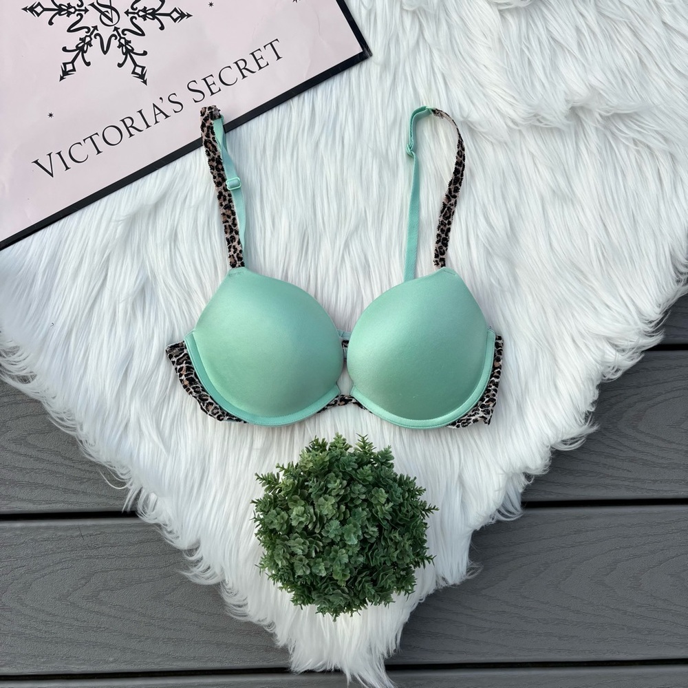 VS PINK Bra Size 34C